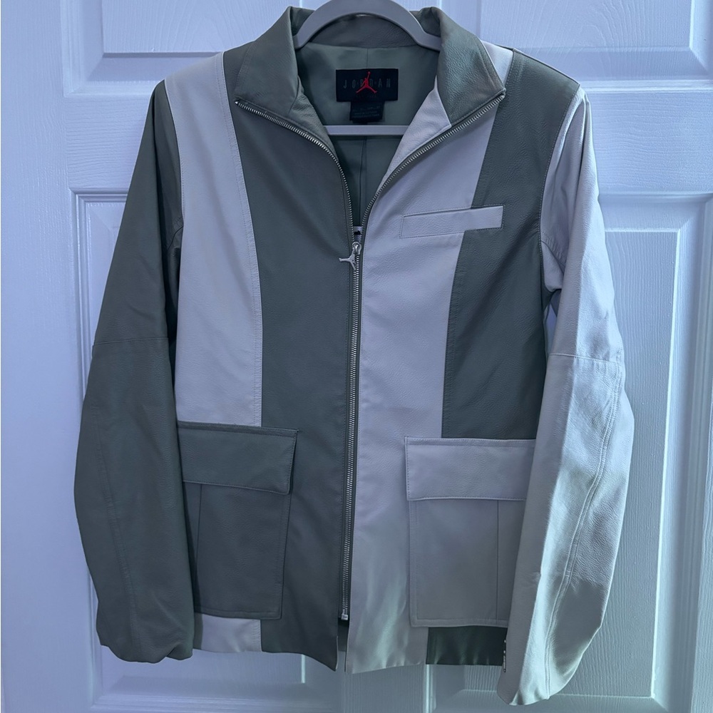 women's xs Jordan‎ leather jacket